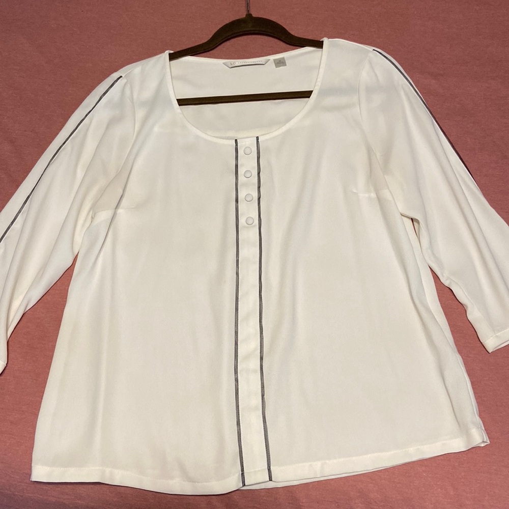 Lauren Conrad Blouse